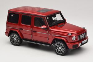 Mercedes G-Class W465 Hyacinth Red Norev 1:18 183037 Metall — bild 4 av 6