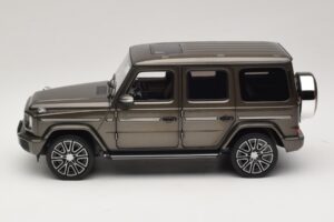 Mercedes G-Class W465 Indium Grey Norev 1:18 183036 Metall — bild 3 av 6
