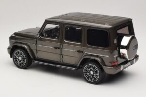 Mercedes G-Class W465 Indium Grey Norev 1:18 183036 Metall — bild 5 av 6