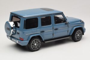 Mercedes G-Class W465 Vintage Blue Norev 1:18 183034 Metall — bild 2 av 6