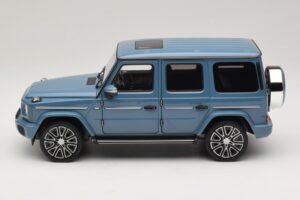 Mercedes G-Class W465 Vintage Blue Norev 1:18 183034 Metall — bild 3 av 6
