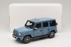 Mercedes G-Class W465 Vintage Blue Norev 1:18 183034 Metall — bild 6 av 6