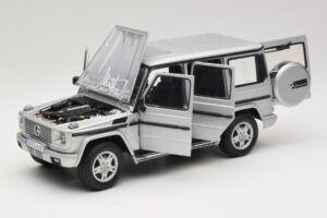 Mercedes G500 W463 LWB Återförsäljarutgåva Silver AUTOart 1:18 B66962142 Metall — bild 2 av 8
