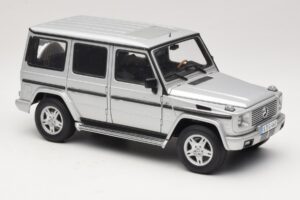 Mercedes G500 W463 LWB Återförsäljarutgåva Silver AUTOart 1:18 B66962142 Metall — bild 6 av 8
