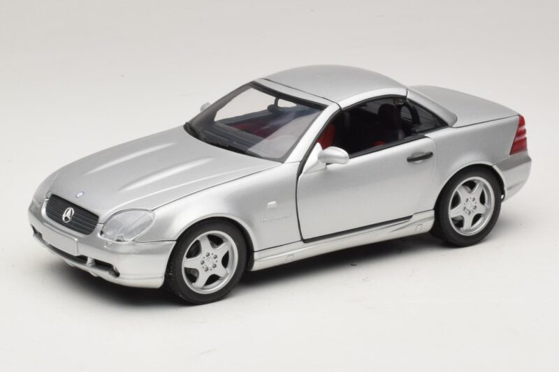 Mercedes SLK230 R170 AMG Roadster Silver UT Models 1:18 26152 Metall