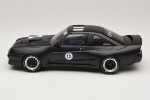 Opel Manta B Custom Matt Svart Kenwood MCG 1:18 MCG18095 Metall — bild 3 av 6