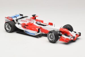 Panasonic Toyota Racing TF106 #11 J. Trulli 2006 Minichamps 1:18 AM59558L Metall — bild 4 av 7
