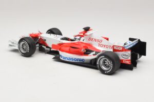 Panasonic Toyota Racing TF106 #11 J. Trulli 2006 Minichamps 1:18 AM59558L Metall — bild 5 av 7