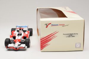Panasonic Toyota Racing TF106 #11 J. Trulli 2006 Minichamps 1:18 AM59558L Metall — bild 6 av 7