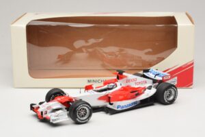 Panasonic Toyota Racing TF106 #11 J. Trulli 2006 Minichamps 1:18 AM59558L Metall — bild 7 av 7
