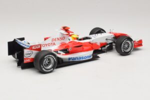Panasonic Toyota Racing TF106 #12 R. Schumacher 2006 Minichamps 1:18 AM59557K Metall — bild 2 av 7