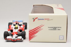 Panasonic Toyota Racing TF106 #12 R. Schumacher 2006 Minichamps 1:18 AM59557K Metall — bild 6 av 7