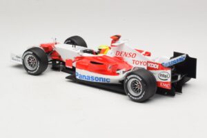 Panasonic Toyota Racing TF106 #12 R. Schumacher Presentation 2006 Minichamps 1:18 AM59553G Metall — bild 5 av 6