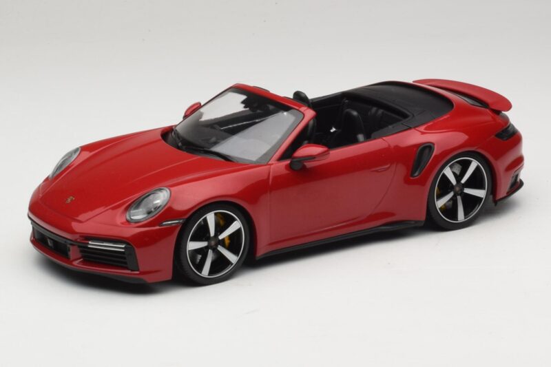 Porsche 911 992 Turbo S Cabriolet Mörkröd Minichamps 1:18 PORSCHE007 Metall