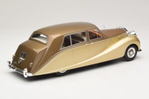 Rolls-Royce Silver Wraith Empress by Hooper Brun & Guld MCG 1:18 MCG18000 Metall — bild 2 av 6