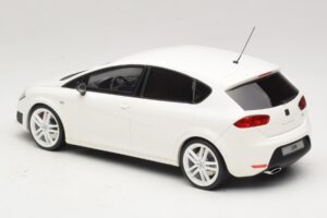 SEAT Leon Cupra R Mk2 Vit Otto 1:18 OT1332 Resin — bild 5 av 6