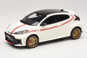 Toyota GR Yaris TGR Italy Begränsad Upplaga Pure White Otto 1:18 OT1183 Resin