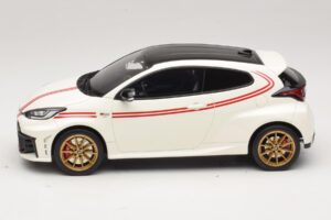 Toyota GR Yaris TGR Italy Begränsad Upplaga Pure White Otto 1:18 OT1183 Resin — bild 3 av 6