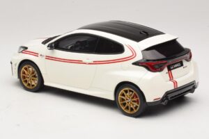 Toyota GR Yaris TGR Italy Begränsad Upplaga Pure White Otto 1:18 OT1183 Resin — bild 5 av 6