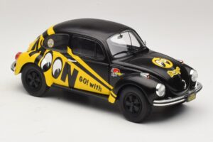 Volkswagen Beetle 1303 Go with Moon Solido 1:18 S1800519 Metall — bild 6 av 8