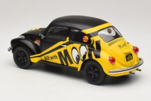 Volkswagen Beetle 1303 Go with Moon Solido 1:18 S1800519 Metall — bild 7 av 8