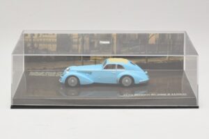 Alfa Romeo 8C 2900B Lungo Ljusblå Minichamps 1:43 436120420 Metall — bild 5 av 5