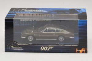 Aston Martin DBS On Her Majesty's Secret Service Minichamps 1:43 436137600 Metall — bild 5 av 5