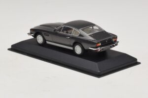 Aston Martin DBS On Her Majesty's Secret Service Ersättningslåda Minichamps 1:43 436137600-R1 Metall — bild 3 av 4