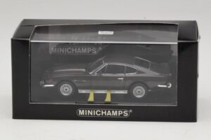 Aston Martin DBS On Her Majesty's Secret Service Med Skidor Minichamps 1:43 436137600-P1 Metall — bild 4 av 4