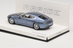 Aston Martin Rapide Blåmetallic Minichamps 1:43 437137903 Metall — bild 3 av 5
