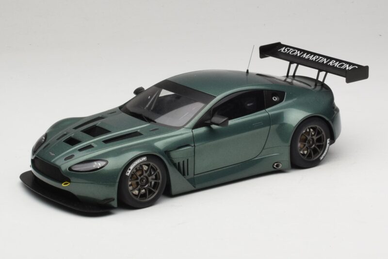 Aston Martin V12 Vantage GT3 Grön AUTOart 1:18 81306 Metall