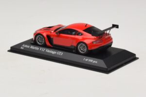 Aston Martin V12 Vantage GT3 Röd Minichamps 1:43 4371121392 Metall — bild 3 av 4