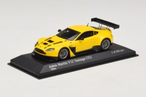Aston Martin V12 Vantage GT3 Gul Minichamps 1:43 437121391 Metall — bild 2 av 4