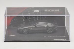 Aston Martin V12 Zagato Scintilla Silver Minichamps 1:43 437137221 Metall — bild 4 av 5