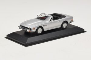 Aston Martin V8 Volante Silver Minichamps 1:43 400137601 Metall — bild 2 av 4