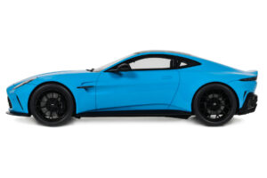 Aston Martin Vantage Elwood Blue GT Spirit 1:18 GT1008 Resin — bild 3 av 5