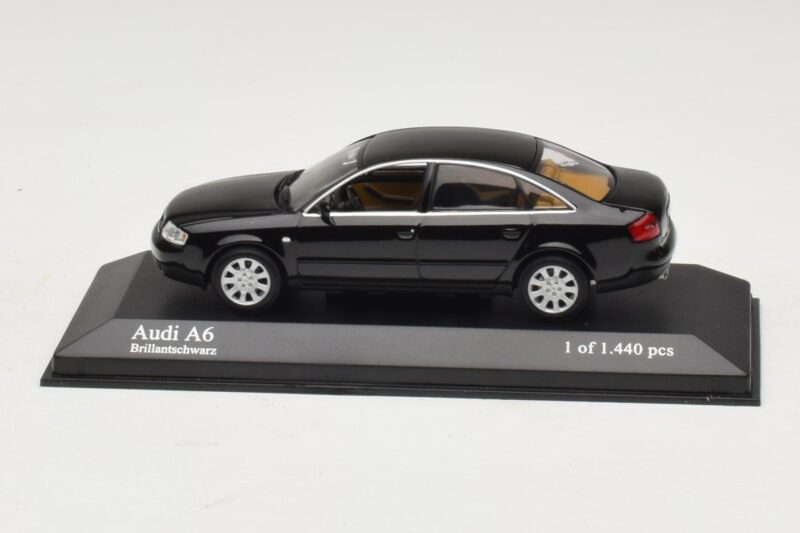 Audi A6 C5 Svart Minichamps 1:43 430010200 Metall