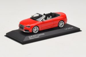 Audi RS5 B8 Cabriolet Röd Minichamps 1:43 410011230 Metall — bild 2 av 4