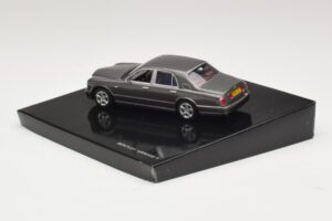 Bentley Arnage T Cypress Grey Minichamps 1:43 BL386 Metall — bild 3 av 4