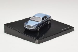Bentley Arnage R Fountain Meteor Minichamps 1:43 BL385 Metall — bild 2 av 4