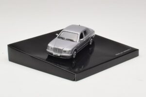 Bentley Arnage T Silver Tempest Minichamps 1:43 BL326 Metall — bild 2 av 4