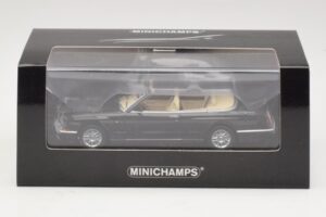 Bentley Azure Svart Minichamps 1:43 436139930 Metall — bild 4 av 4