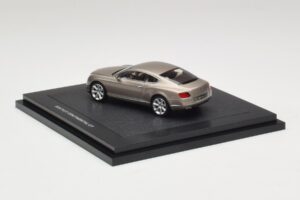 Bentley Continental GT Light Bronze Metallic Minichamps 1:43 BL834 Metall — bild 2 av 4