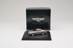 Bentley Continental GT Light Bronze Metallic Minichamps 1:43 BL834 Metall — bild 3 av 4