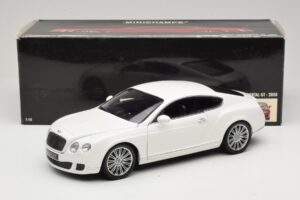 Bentley Continental GT Vit Ersättningslåda Minichamps 1:18 100139621-R1 Metall — bild 8 av 8
