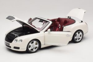 Bentley Continental GTC Vit Ersättningslåda Minichamps 1:18 100139032-R1 Metall — bild 2 av 8