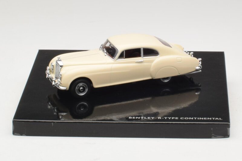 Bentley R-Type Continental Elfenben Minichamps 1:43 Bentley R-Type Continental Elfenben Minichamps 1:43 BL426 Metall
