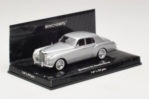 Bentley S1 Continental Silver Minichamps 1:43 436139552 Metall — bild 2 av 4