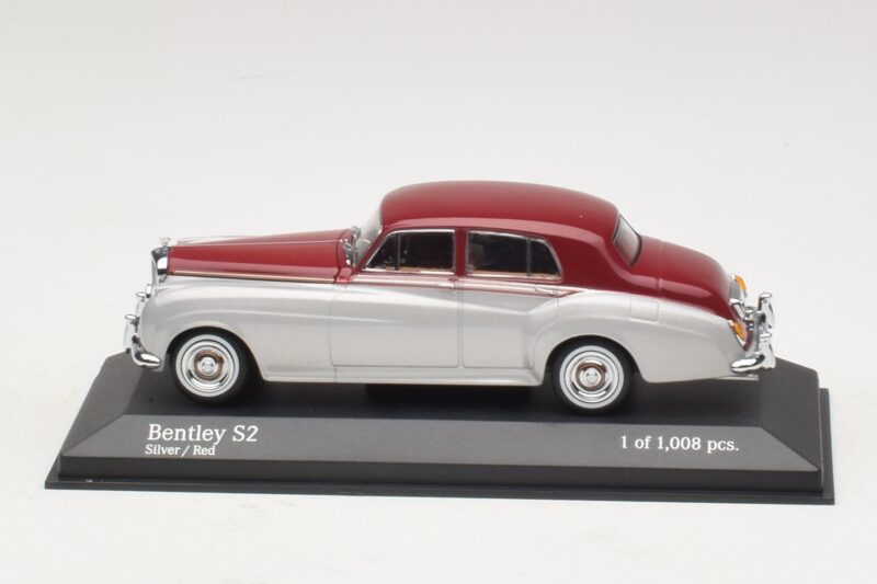 Bentley S2 Silver Röd Minichamps 1:43 403139953 Metall