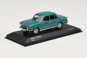 BMW 2000A Grön Minichamps 1:43 437023001 Metall — bild 2 av 4